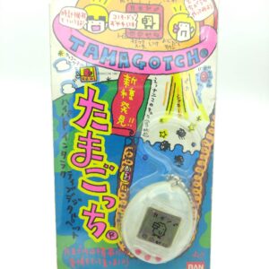 Tamagotchi Original P1/P2 Clear white Bandai 1997 Boutique-Tamagotchis