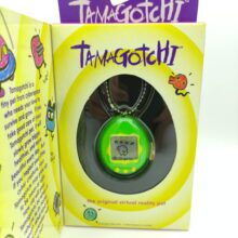 Tamagotchi Original P1/P2 Green w/ yellow Original Bandai 1997