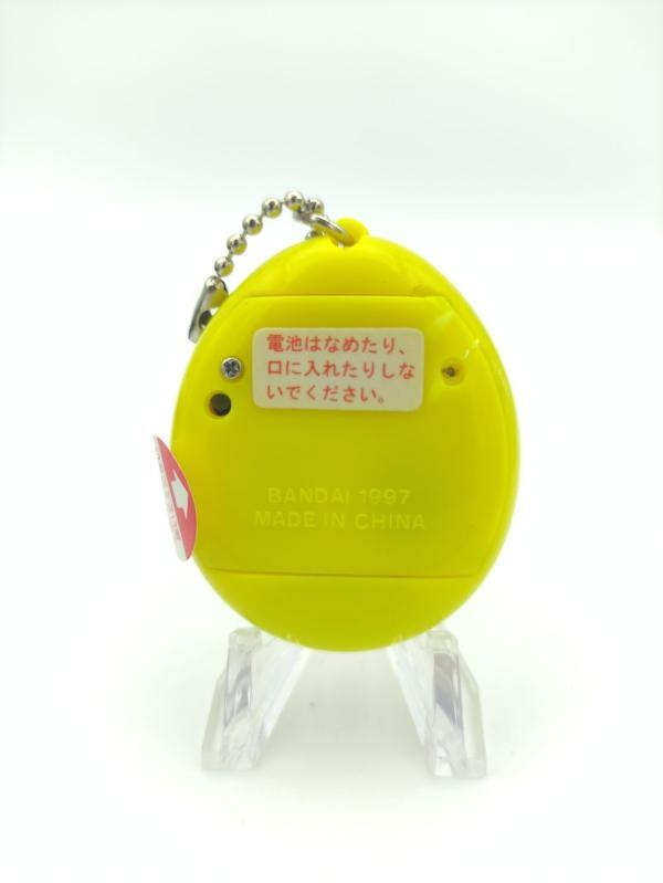 Tamagotchi Original P1/P2 Yellow w/orange Bandai 1997 japan Boutique-Tamagotchis 5
