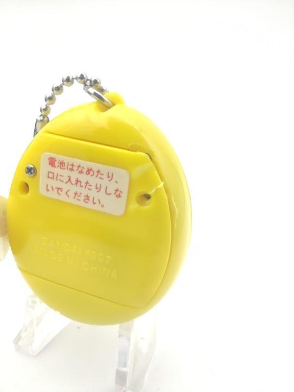 Tamagotchi Original P1/P2 Yellow w/orange Bandai 1997 japan Boutique-Tamagotchis 4