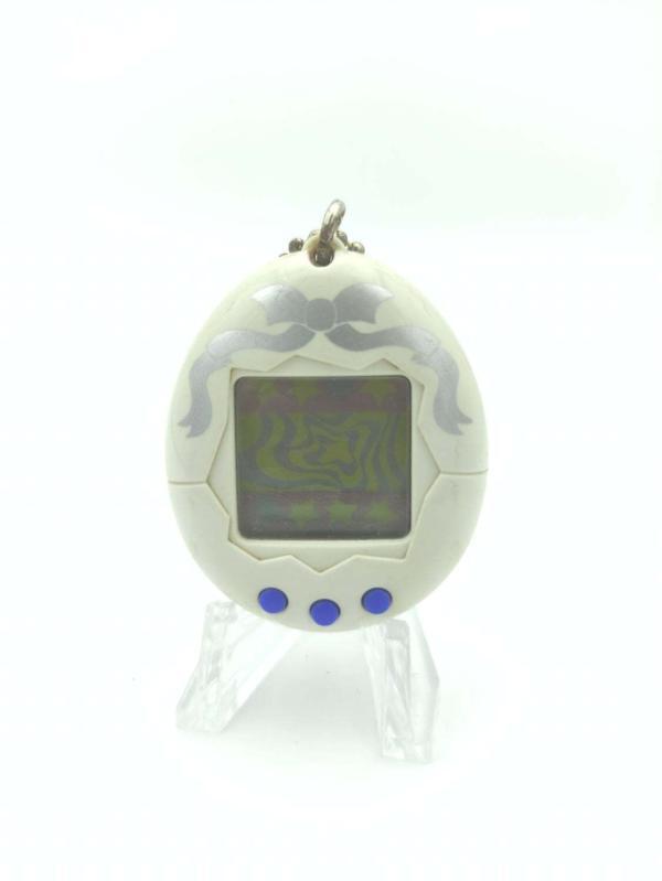 Tamagotchi Original P1/P2 Silver White Shareholder Special edition Boutique-Tamagotchis 2