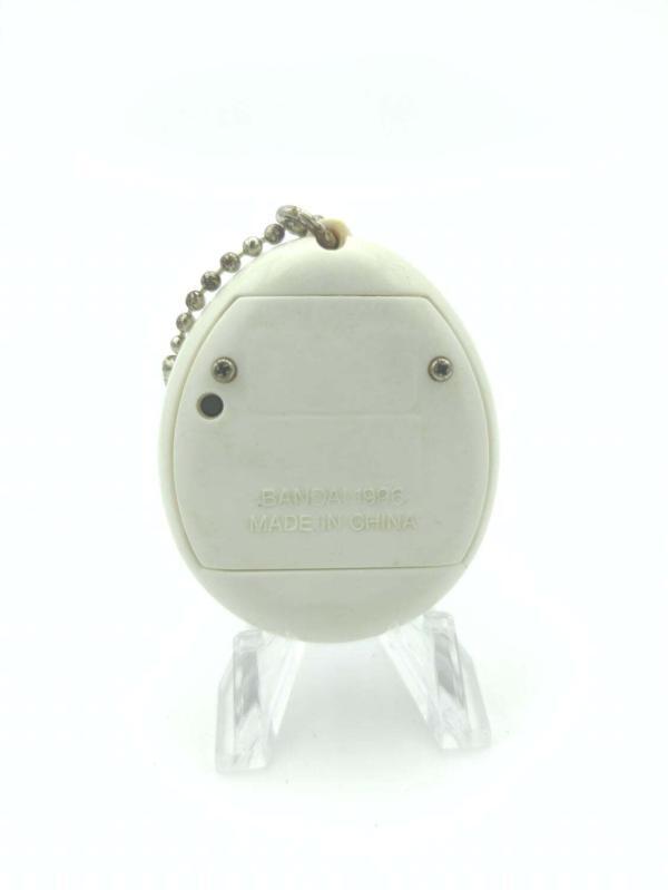 Tamagotchi Original P1/P2 Silver White Shareholder Special edition Boutique-Tamagotchis 3