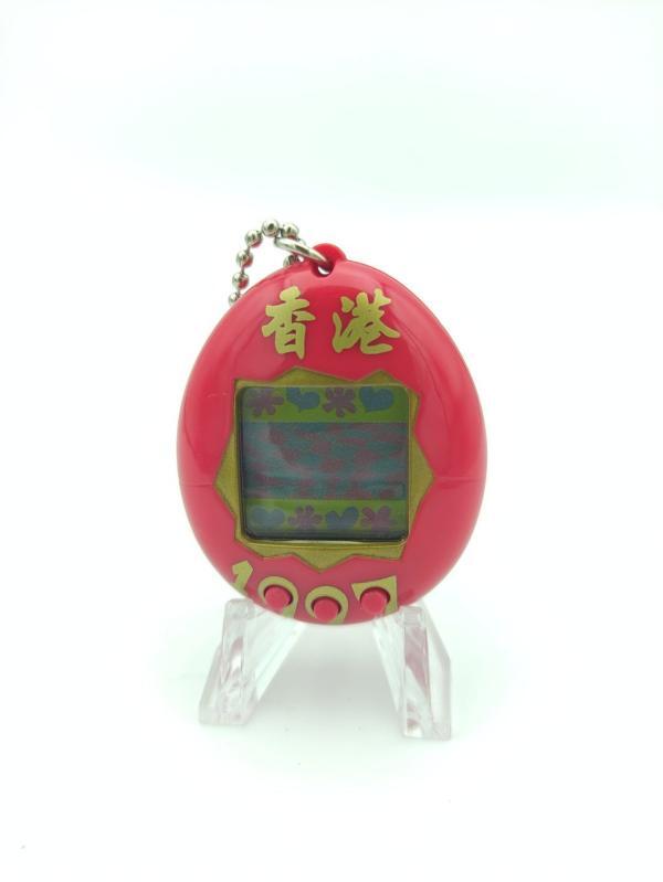 Tamagotchi V1 Honk Kong Edition Bandai 1998 Red Boutique-Tamagotchis 2