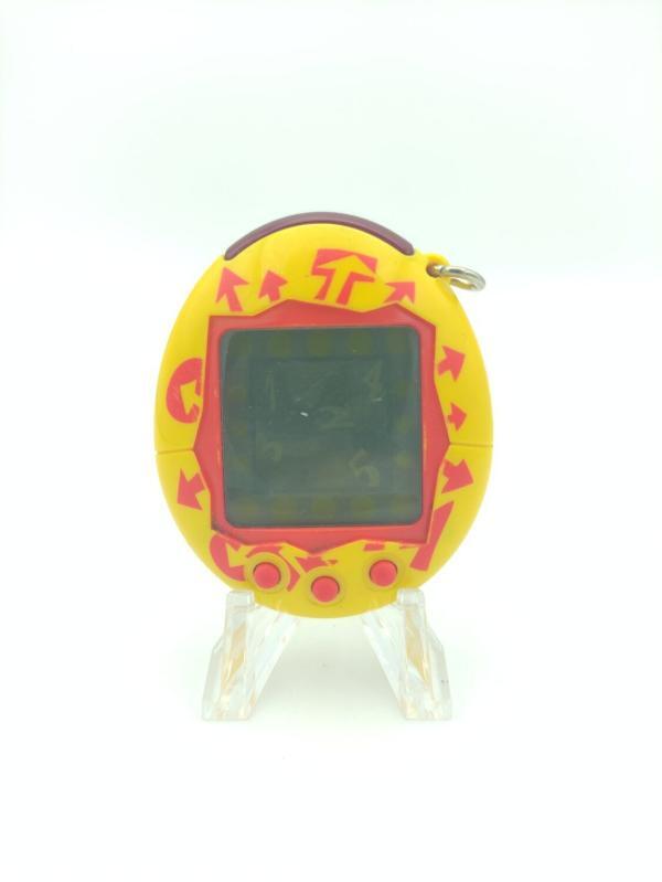 Tamagotchi Plus Connection Version 1 Yellow bandai Boutique-Tamagotchis 2