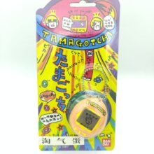 Tamagotchi Original P1/P2 Orange w/ yellow Bandai 1997 English