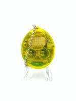 Tamagotchi Original P1/P2 Clear yellow Bandai 1997 Boutique-Tamagotchis 4