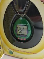 Tamagotchi Original P1/P2 Green w/ blue Bandai 1997 English Boutique-Tamagotchis 5