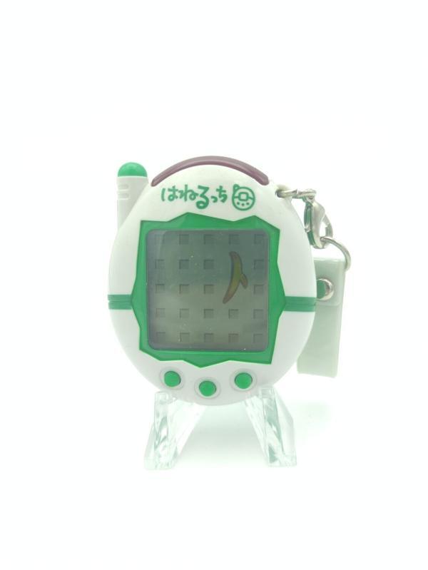 Tamagotchi Keitai Kaitsuu Tamagotchi Plus Hanerutchi White w/ green Boutique-Tamagotchis 2