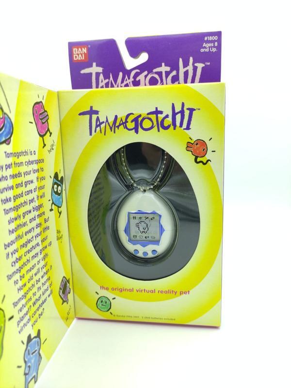 Tamagotchi Original P1/P2 White w/ blue Original Bandai 1997 Boutique-Tamagotchis 2