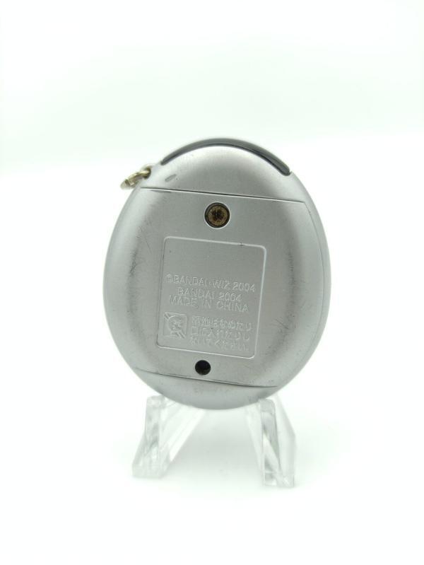 Tamagotchi Plus Connection Version 1 GLAY EXPO Silver  bandai Boutique-Tamagotchis 3
