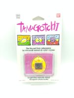 Tamagotchi Original P1/P2 Yellow w/ orange  Bandai 1997 English Boutique-Tamagotchis 3