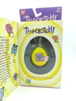 Tamagotchi Original P1/P2 yellow w/ orange Bandai 1997 English Boutique-Tamagotchis 3