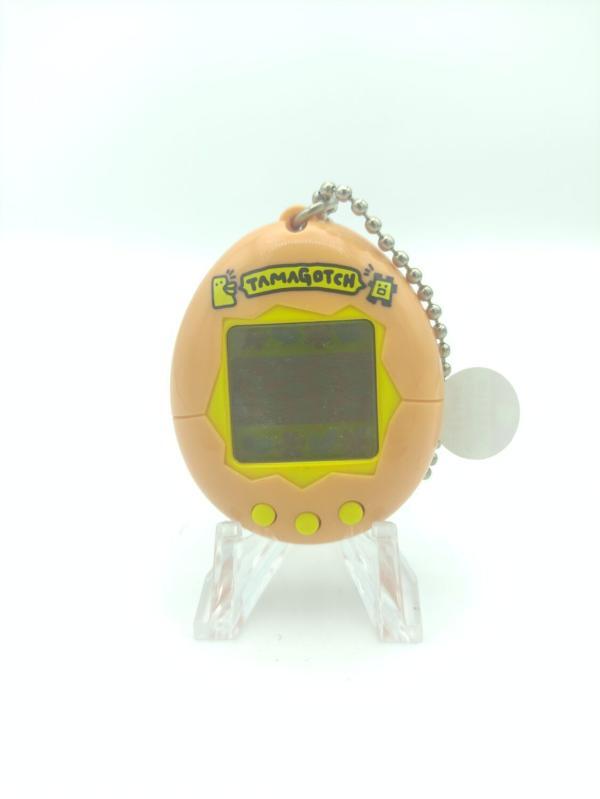 Tamagotchi Original P1/P2 Orange w/ yellow Bandai 1997 Boutique-Tamagotchis 2
