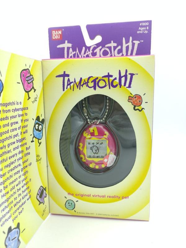Tamagotchi Original P1/P2 purple w/ yellow Bandai 1997 English Boutique-Tamagotchis 2