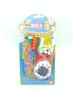 Tamagotchi Original P1/P2  White w/ blue Bandai 1997 Boutique-Tamagotchis 3