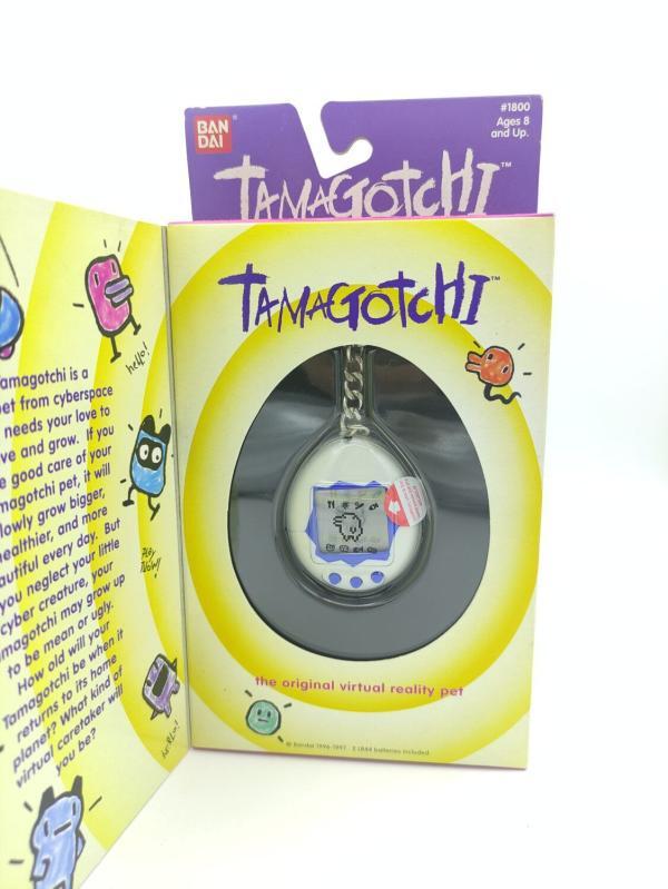 Tamagotchi Original P1/P2 white w/ blue Bandai 1997 English Boutique-Tamagotchis 2