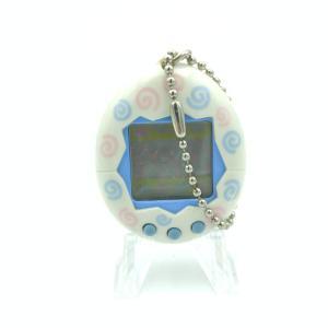 Tamagotchi Original P1/P2 White w/ spirals Bandai 1997 Virtual pet Boutique-Tamagotchis 2