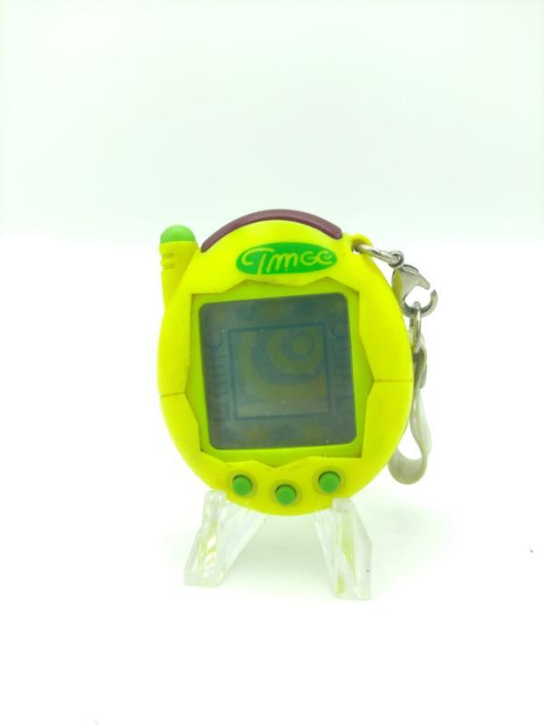 Tamagotchi Plus Keitai Kaitsuu Lemon Yellow Bandai Boutique-Tamagotchis 2