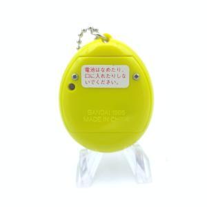 Tamagotchi Original P1/P2 Yellow w/ orange Bandai 1997 Boutique-Tamagotchis 2