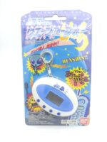 Wave U4 White in Box Alien Virtual Pet Bandai Japan White w/ blue Boutique-Tamagotchis 3