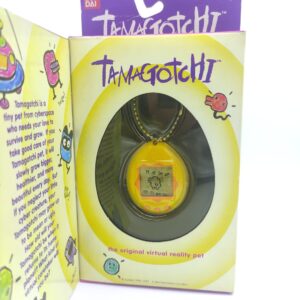 Tamagotchi Original P1/P2 Clear green Bandai 1997 English Boutique-Tamagotchis 7