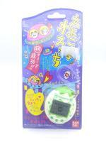 Tamagotchi Osutchi Mesutchi White w/ green Bandai japan boxed Boutique-Tamagotchis 3