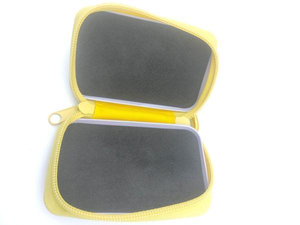 TAMAGOTCHI Small bag yellow Bandai Boutique-Tamagotchis 4 TAMAGOTCHI Small bag yellow Bandai Boutique-Tamagotchis 4