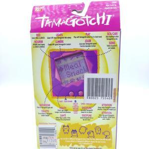 Tamagotchi Original P1/P2 green w/ blue Bandai 1997 English Boutique-Tamagotchis 2