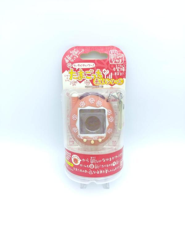 Tamagotchi Keitai Kaitsuu! Tamagotchi Plus Akai Pink Fruit Boutique-Tamagotchis 2