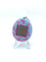 Tamagotchi Original P1/P2 light blue w/ pink Bandai 1997 English Boutique-Tamagotchis 3