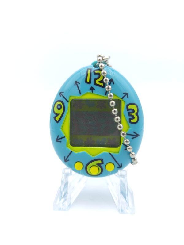 Tamagotchi Original P1/P2 Teal w/ yellow Bandai Japan 1997 Boutique-Tamagotchis 2
