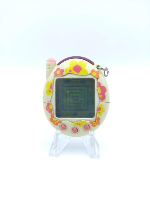 Tamagotchi Keitai Kaitsuu Tamagotchi Plus White Flowering Bandai Boutique-Tamagotchis 2