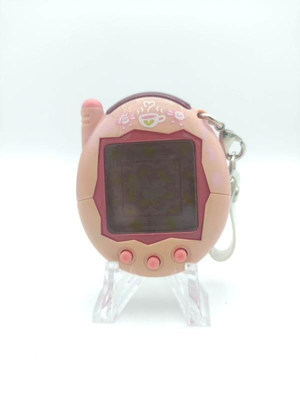 Tamagotchi Keitai Kaitsuu! Tamagotchi Plus Akai Milk Cocoa Boutique-Tamagotchis 2