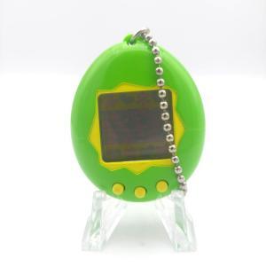 Tamagotchi Original P1/P2 Green w/ yellow Original Bandai 1997 Boutique-Tamagotchis 2