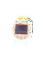 Tamagotchi Osutchi Mesutchi White w/ orange Bandai japan Boutique-Tamagotchis 3