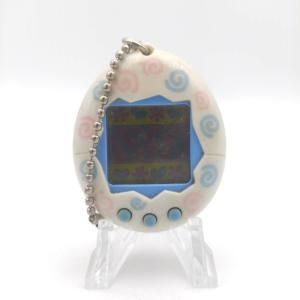 Tamagotchi Original P1/P2 White w/ spirals Bandai 1997 Virtual pet Boutique-Tamagotchis