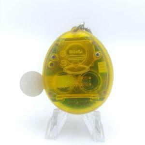 Tamagotchi Original P1/P2 Clear yellow Bandai 1997 Boutique-Tamagotchis 3