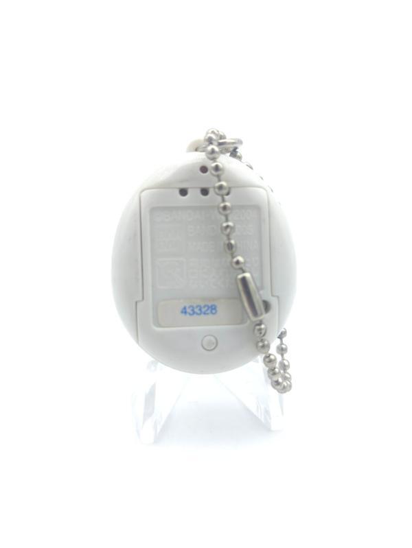 Tamagotchi Bandai Original Chibi white w/ blue Boutique-Tamagotchis 3 Tamagotchi Bandai Original Chibi white w/ blue Boutique-Tamagotchis 3