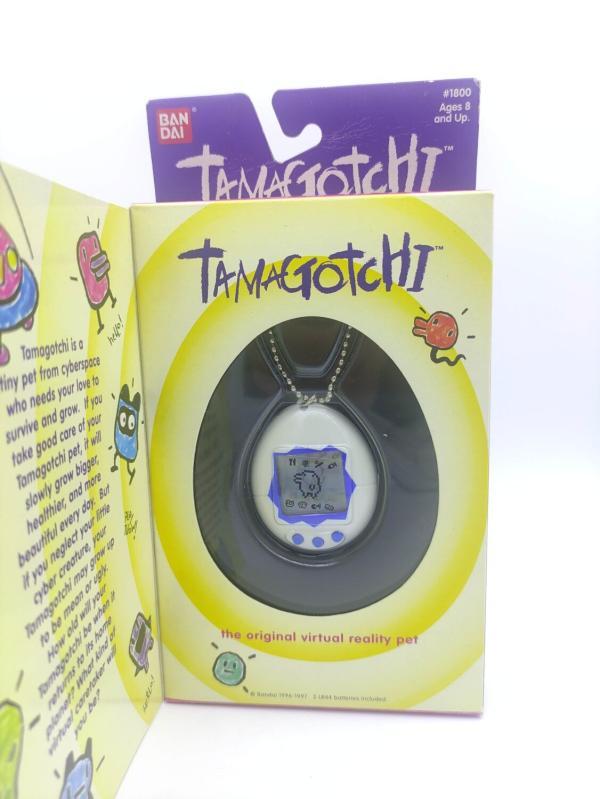 Tamagotchi Original P1/P2 White w/ blue Original Bandai 1997 Boutique-Tamagotchis 2