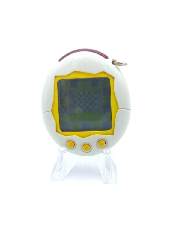 Tamagotchi Plus Connection Version 1 White bandai Boutique-Tamagotchis 2