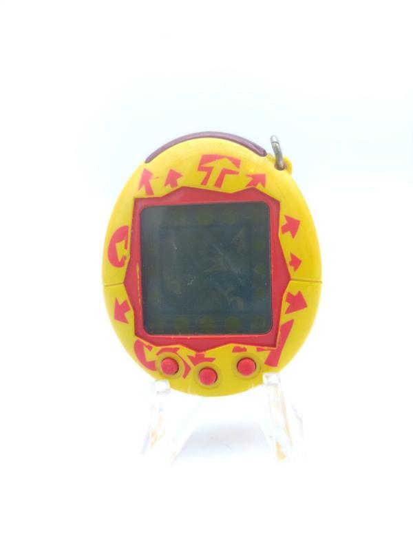 Tamagotchi Plus Connection Version 1 Yellow bandai Boutique-Tamagotchis 2