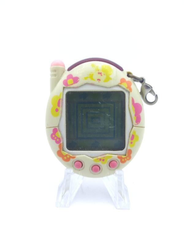 Tamagotchi Keitai Kaitsuu Tamagotchi Plus White Flowering Bandai Boutique-Tamagotchis 2