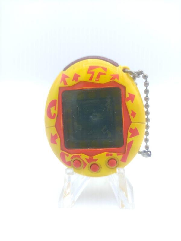 Tamagotchi Plus Connection Version 1 Yellow bandai Boutique-Tamagotchis 2
