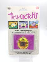 Tamagotchi Original P1/P2 yellow w/ orange Bandai 1997 English Boutique-Tamagotchis 3