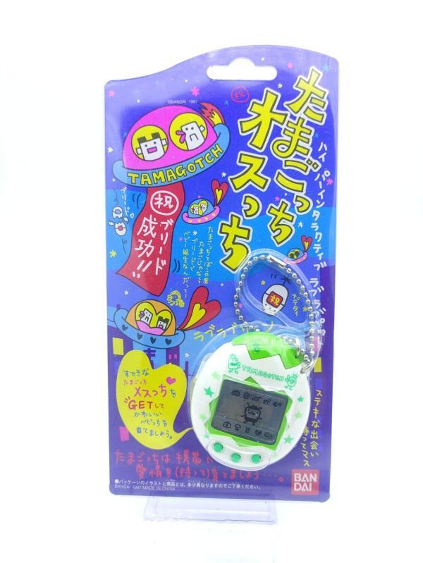 Tamagotchi Osutchi Mesutchi White w/ green Bandai japan boxed Boutique-Tamagotchis 2