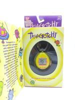 Tamagotchi Original P1/P2 Yellow w/orange Bandai 1997 Boutique-Tamagotchis 3