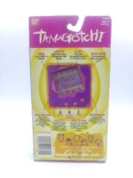 Tamagotchi Original P1/P2 white w/ blue Bandai 1997 English Boutique-Tamagotchis 5