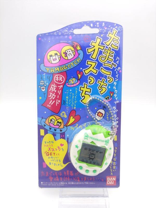 Tamagotchi Osutchi Mesutchi White w/ green Bandai japan boxed Boutique-Tamagotchis 2