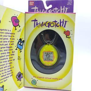 Tamagotchi Original P1/P2 White w/ blue Original Bandai 1997 Boutique-Tamagotchis 6