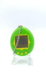 Tamagotchi Original P1/P2 Green w/ yellow Original Bandai 1997 Boutique-Tamagotchis 3